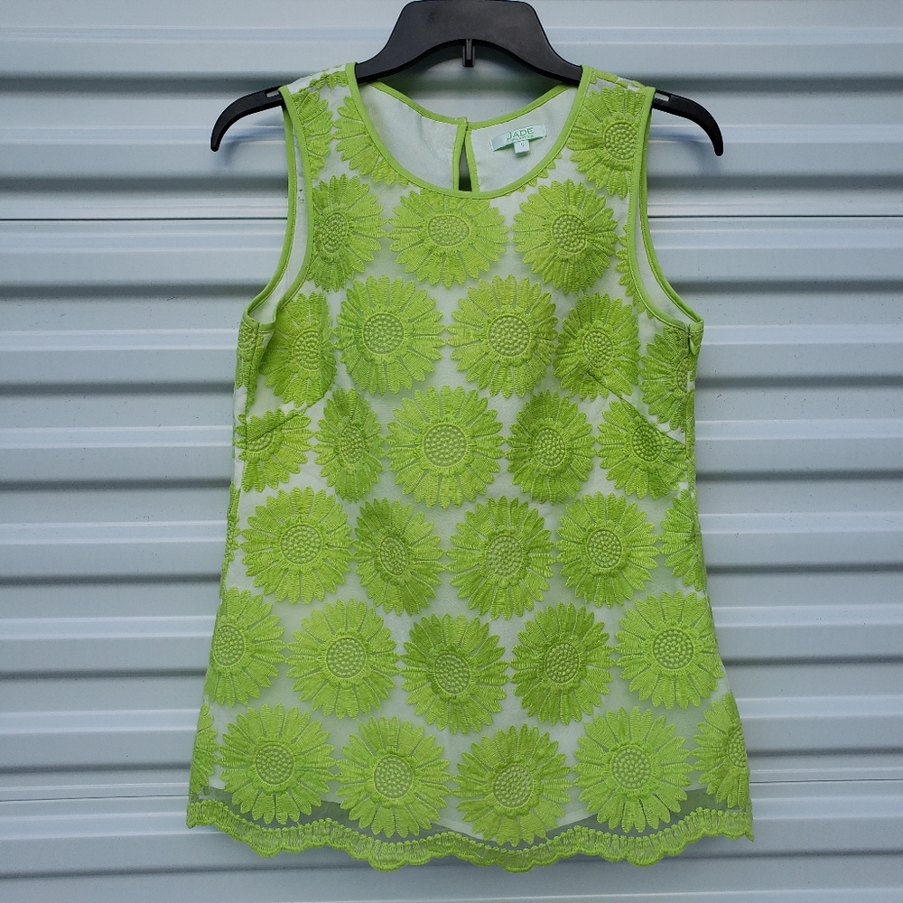 Jade Melody Tam retro embroidered flower tank top